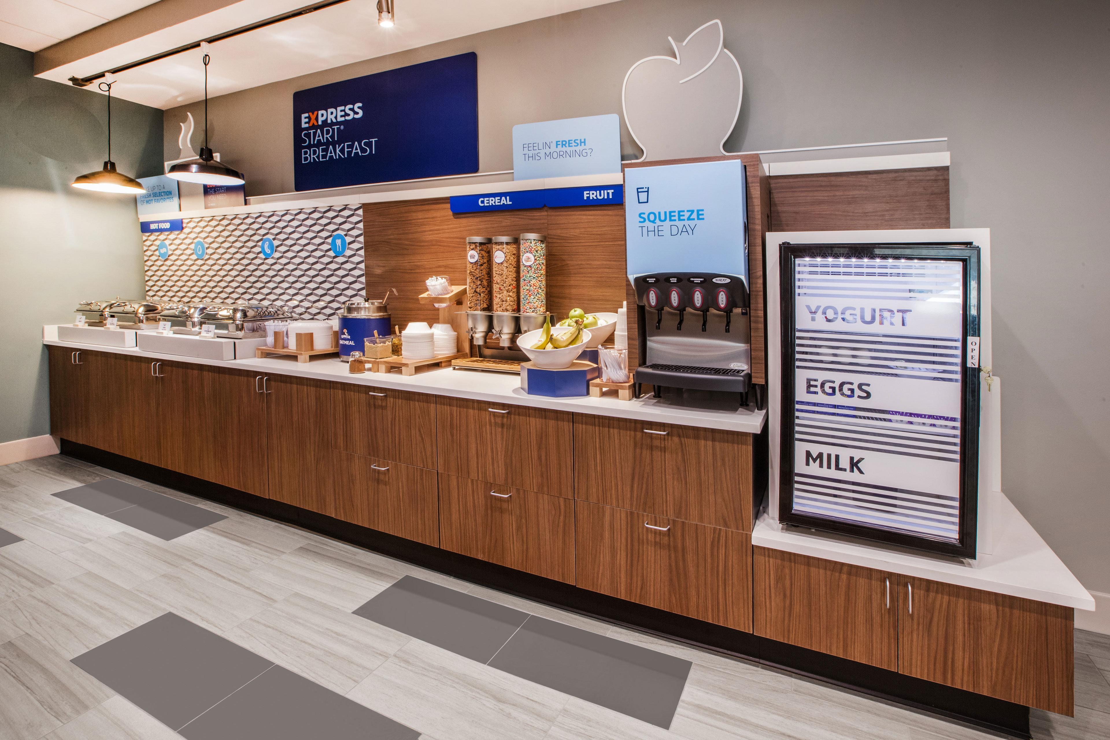 Holiday Inn Express Hotel & Suites Swansea By Ihg Exterior foto