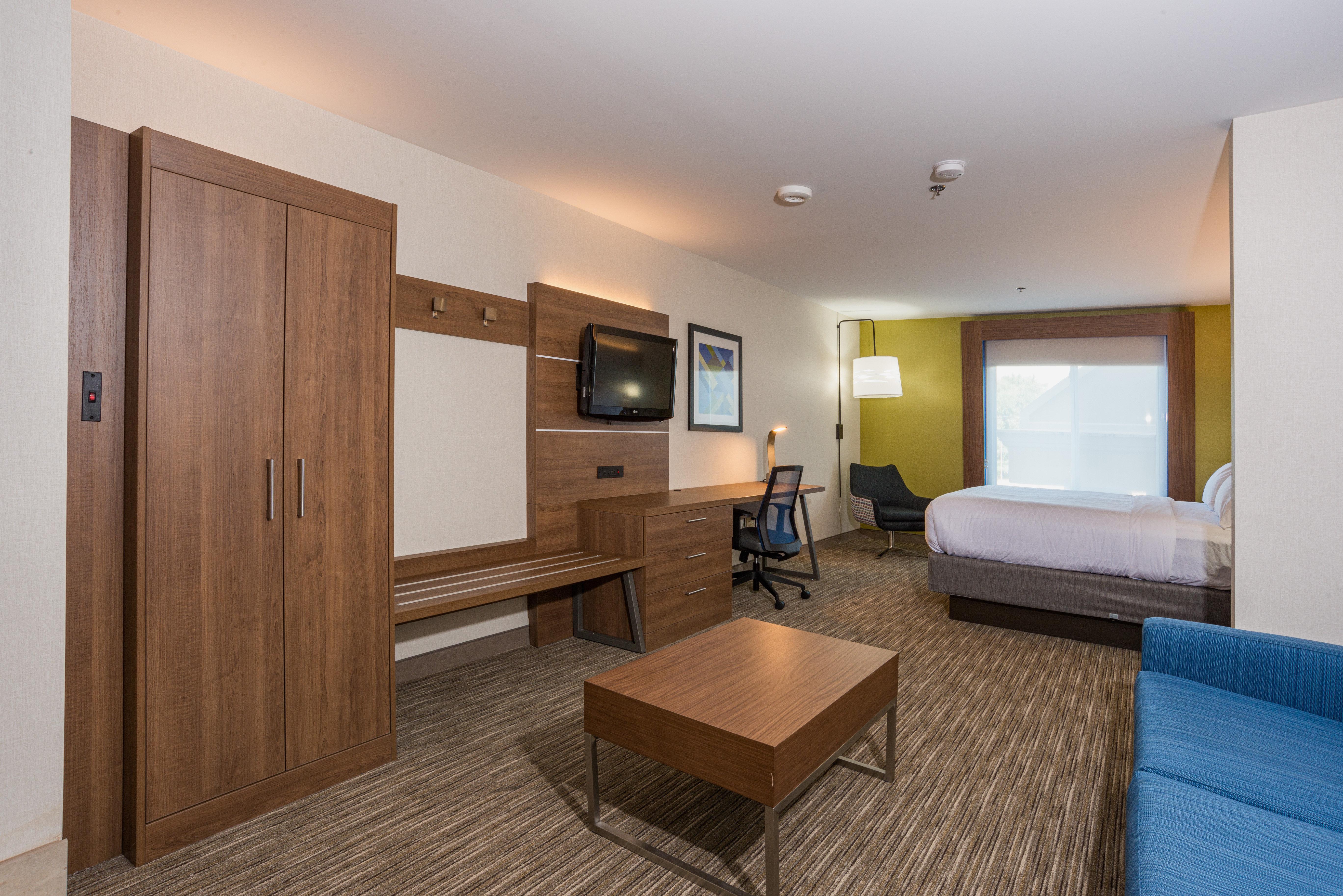 Holiday Inn Express Hotel & Suites Swansea By Ihg Exterior foto
