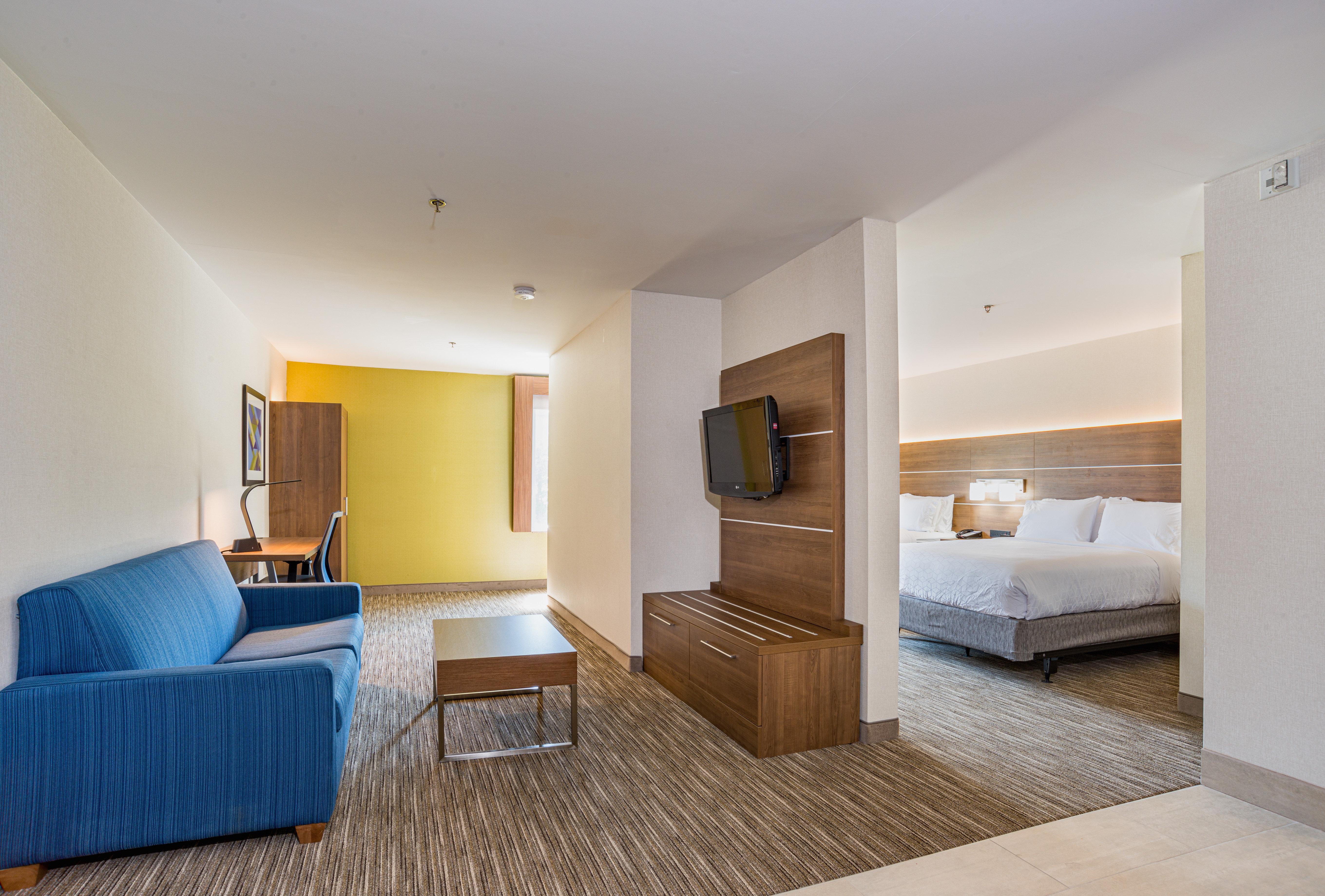 Holiday Inn Express Hotel & Suites Swansea By Ihg Exterior foto